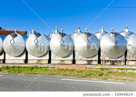 fermentation tanks, Begadan,Bordeaux Region,France fermentation tanks, Begadan,Bordeaux Region,France 19940624