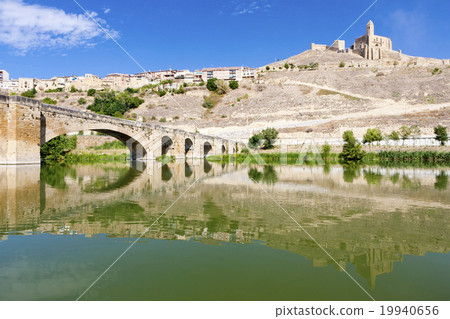San Vicente de la Sonsierra, La Rioja, Spain San Vicente de la Sonsierra, La Rioja, Spain 19940656