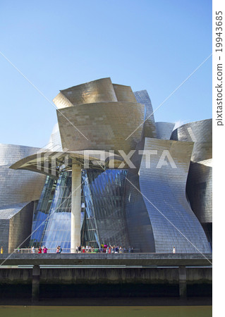 Bilbao · Guggenheim Museum 19943685