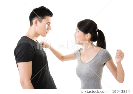 Asian couple argue Asian couple argue 19943824