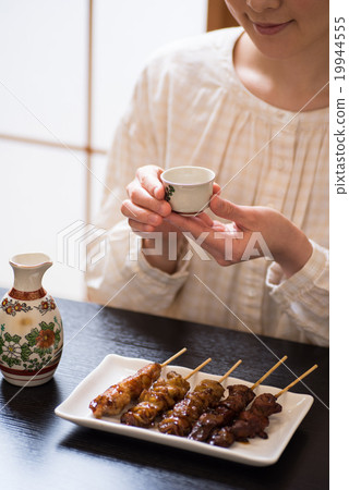食物場景的女人 食物場景的女人 19944555