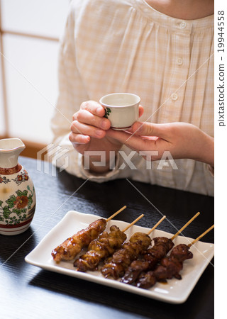 食物場景的女人 食物場景的女人 19944558