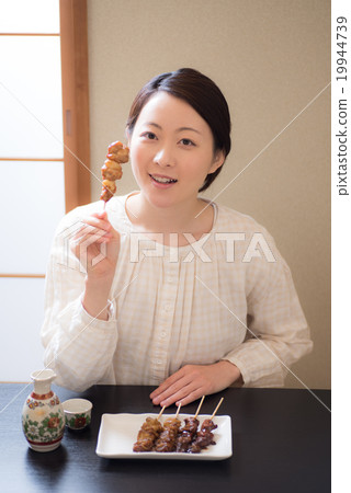 食物場景的女人 19944739