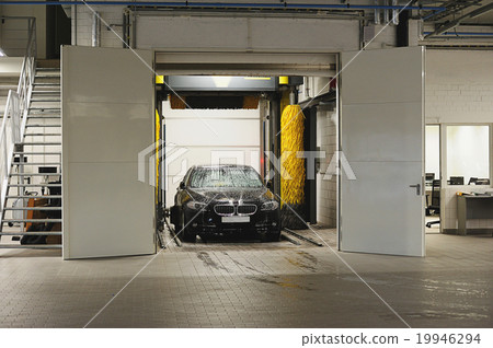 Car washing station Car washing station 19946294