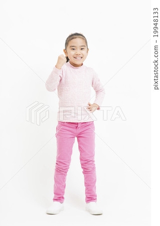 女孩玩膽量構成膽量構成小學女生全身 19948133