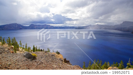 Scenery of Crater Lake National Park, Oregon, USA 19952071
