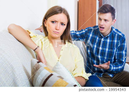 Upset couple having bad argument 19954343