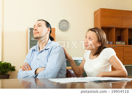 Housewife asking for money 19954518