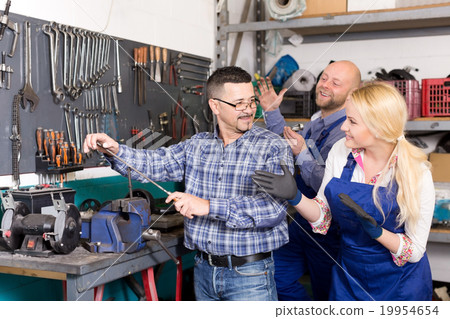 Portrait two workers and superviser 19954654