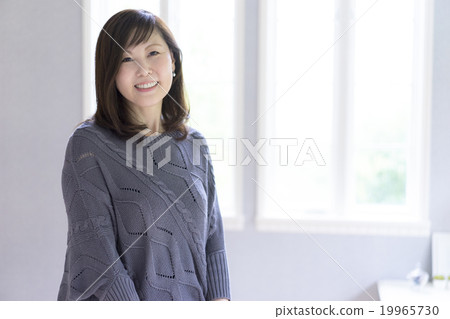 40多歲的日本女性 40多歲的日本女性 19965730