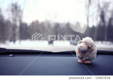 toy sheep background car panel toy sheep background car panel 19967636