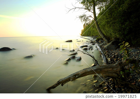 beach stone coast water frozen landscape 19971825