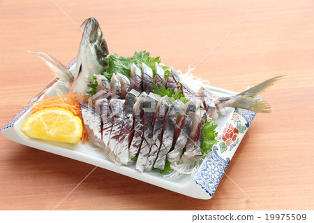Sashimi with headed horse mackerel 19975509