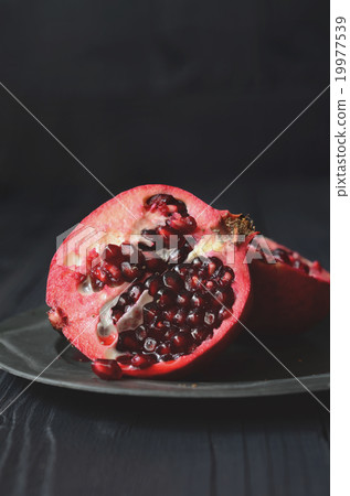 Fresh pomegranate fruit Fresh pomegranate fruit 19977539