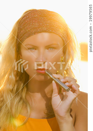 girl with the e-cigarette girl with the e-cigarette 19979565