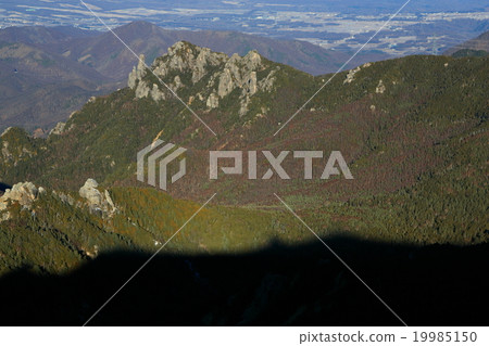 山的陰影 19985150