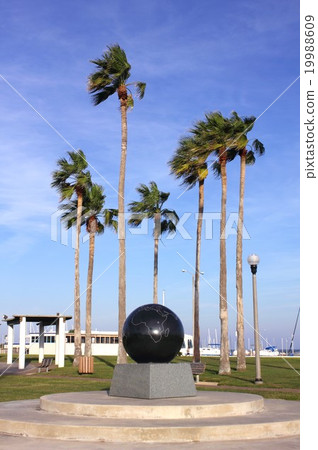The seaside of Corpus Christi, resort of Mexico Gulf Coast, Texas, USA 19988609