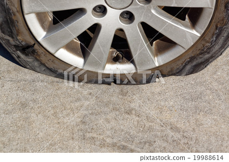 Fully broken wheel after puncture.  19988614