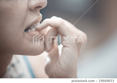Nail biting Nail biting 19989653