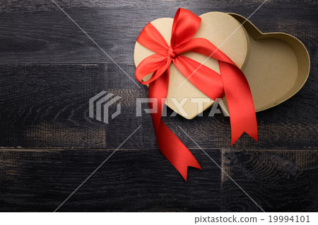 Heart box Ribbon 19994101