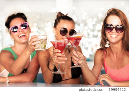 Women with beverages Women with beverages 19994322