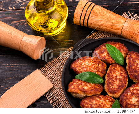 Fried cutlets Fried cutlets 19994474