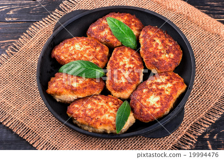 Fried cutlets Fried cutlets 19994476