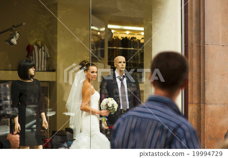 The beautiful bride in showcase. 19994729