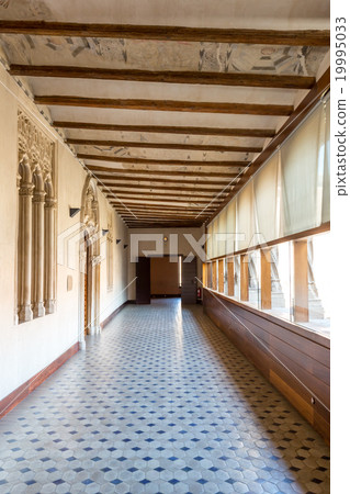 ZaragozaPalace Corridor 19995033