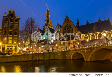 Amsterdam old church 19995036