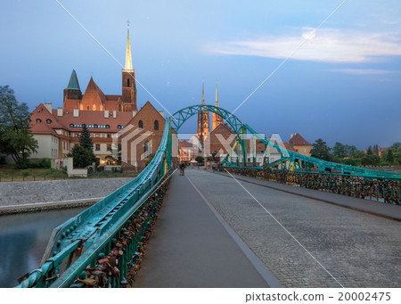 Wroclaw Tumski Island bridge, vivid sunset 20002475