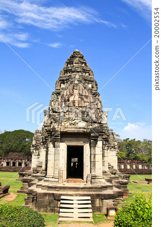 View of the historic Prasat Hin Phimai Castle View of the historic Prasat Hin Phimai Castle 20002554