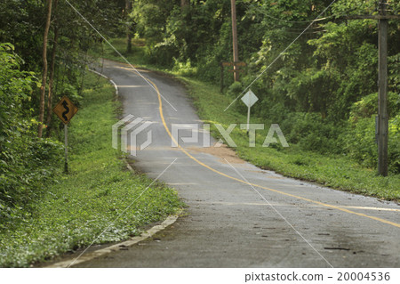 asphalt road view 20004536