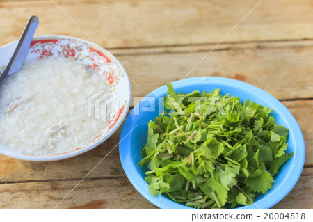 Boiled rice pork and green coriander Boiled rice pork and green coriander 20004818