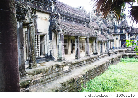 Cambodian temple ruins Cambodian temple ruins 20005119