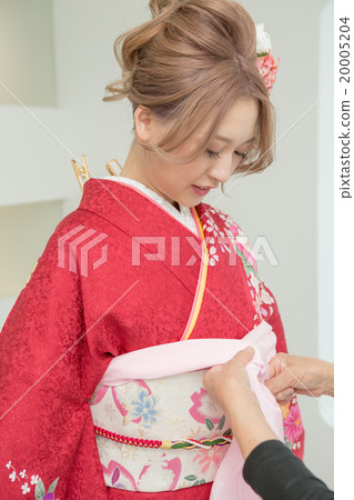 裝配 帶絛 長袖和服 20005204
