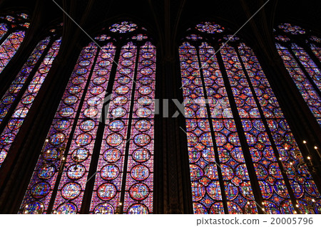 Stained glass of Sainte Chapelle church 20005796