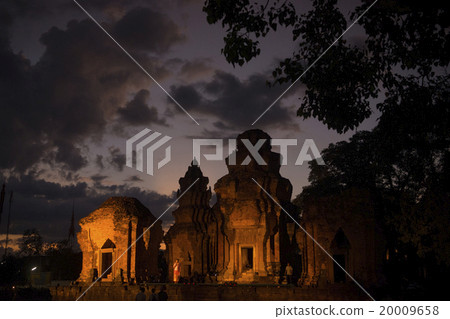 THAILAND ISAN SURIN SIKHORAPHUM TEMPLE 20009658