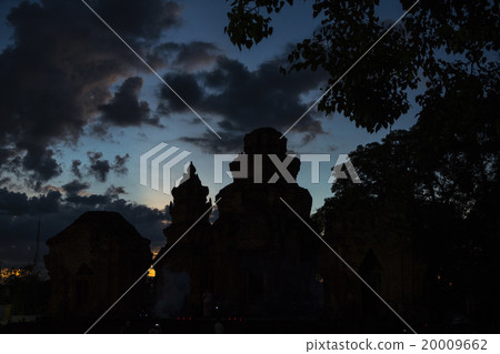 THAILAND ISAN SURIN SIKHORAPHUM TEMPLE 20009662
