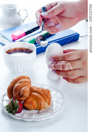 breakfast  croissant  and notebook    20010708