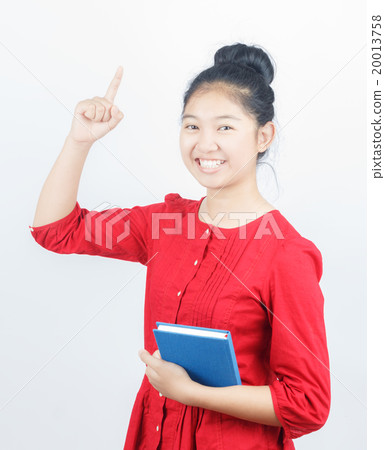 young attractive asian girl who reads a book 20013758