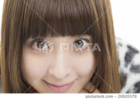 Young lady portrait face up smile 20020378