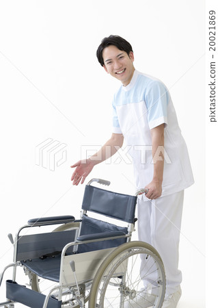 護理工作者與輪椅 20021869