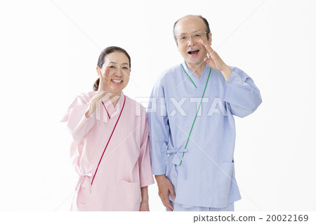 Senior couple calling 20022169