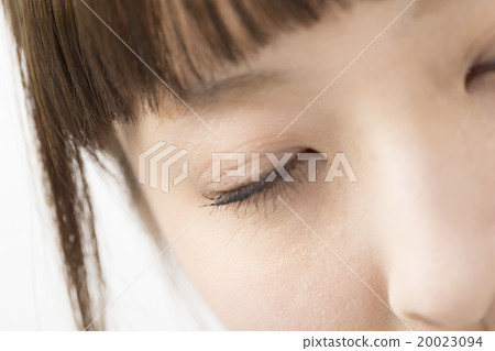 小姐畫象面對閉上的眼睛 20023094