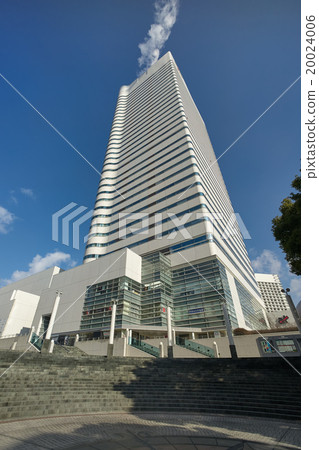 大商城公園從圓形廣場上俯瞰橫濱皇后大廈,超廣角拍攝 大商城公園從圓形廣場上俯瞰橫濱皇后大廈,超廣角拍攝 20024006