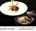 Small pot and food pottery of the restaurant 20024927
