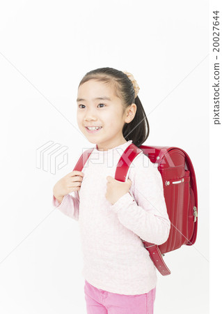 女孩背著書包小學女生女生書包小學生 20027644