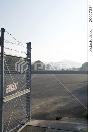 Doors and plazas Doors and plazas 20027824