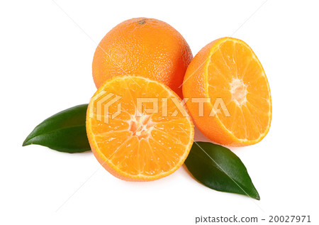The fresh tangerine isolated on a white background The fresh tangerine isolated on a white background 20027971
